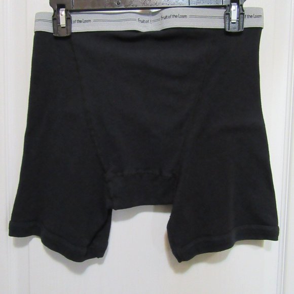 Mens Large Fruit of the loom boxers Free in a $25.00 bundle - Picture 2 of 11